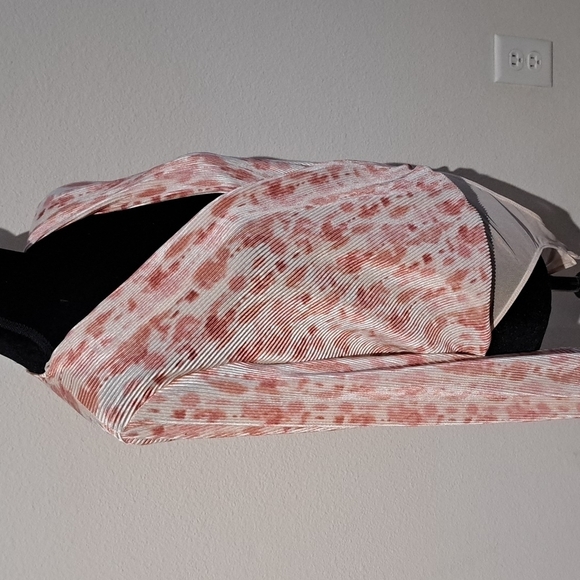 ASTR size medium silky + sexy unique Bodysuit, $168.00 - Picture 2 of 6